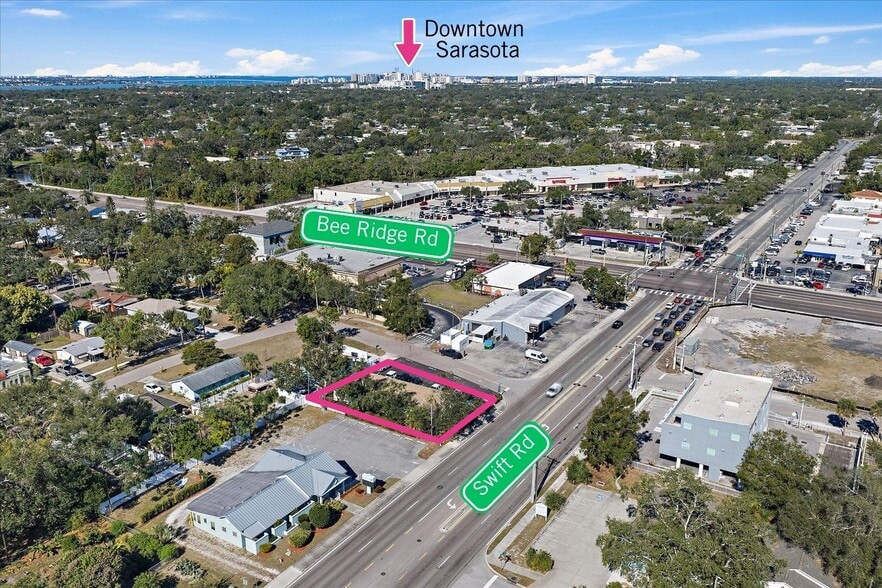 More Photos Of 3932 Swift Rd, Sarasota Office For Sale