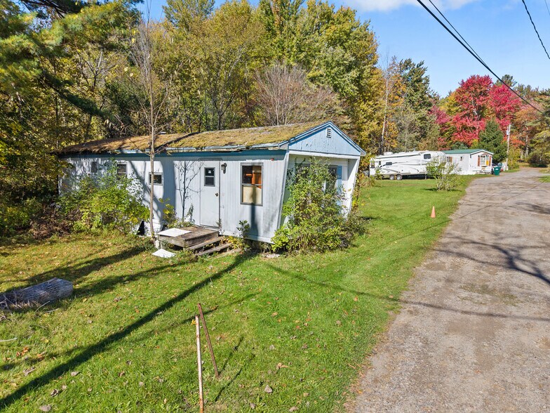 More Photos Of 1298-1302 New York 49, Constantia Manufactured Housing Mobile Home Park For Sale