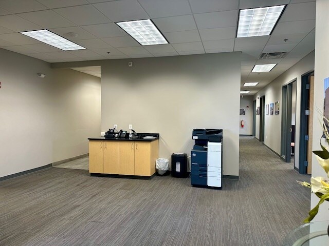 More Photos Of 18 Lancaster Pky, Lancaster Manufacturing For Sale