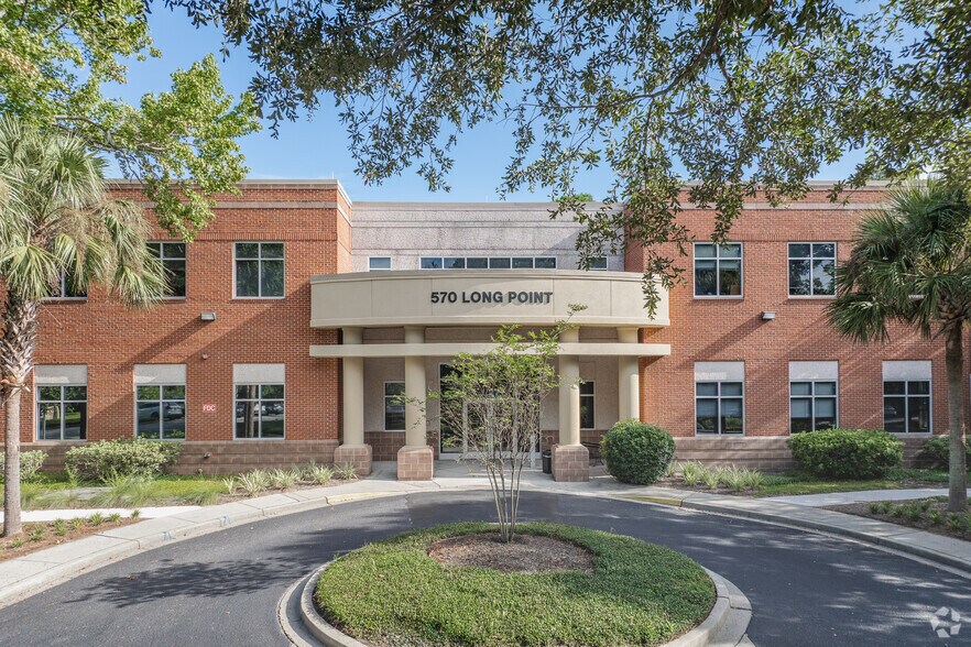 More Photos Of 570 Long Point Rd, Mount Pleasant Medical For Lease