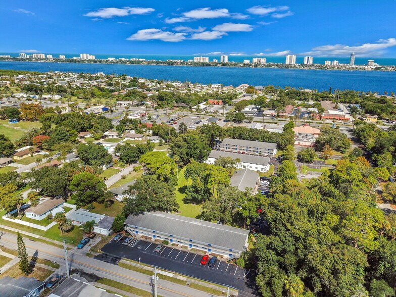 More Photos Of 1835 S Segrave St, South Daytona Apartments For Sale
