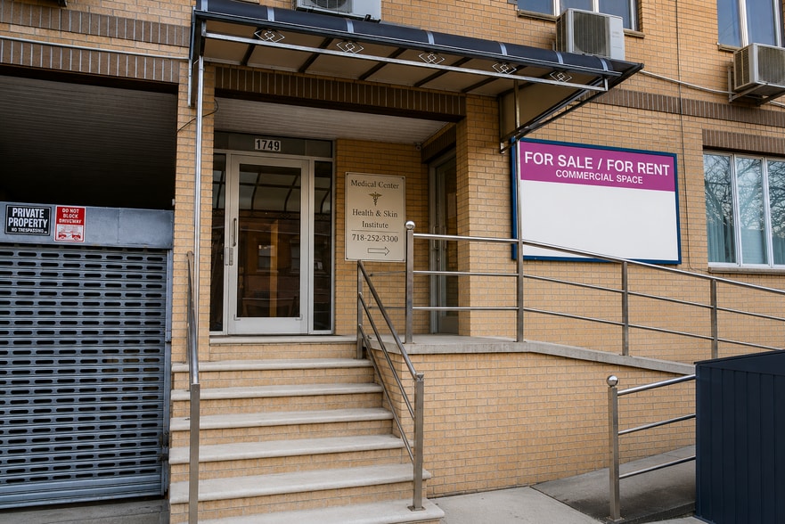 More Photos Of 1749 E 16th St, Brooklyn Storefront Retail Office For Sale