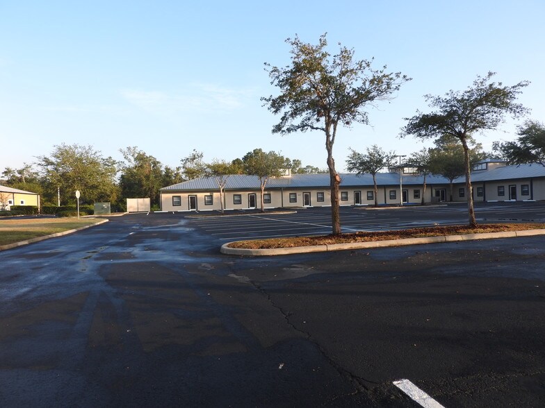 More Photos Of 437-481 W Ardice Ave, Eustis Office For Lease