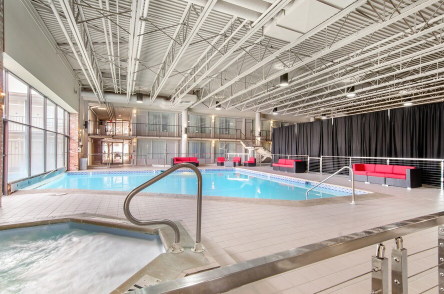 More Photos Of 2700 W 18th Ave, Emporia Hotel For Sale