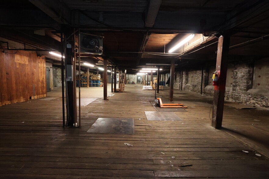 More Photos Of 5323 W Jefferson St, Philadelphia Industrial For Sale