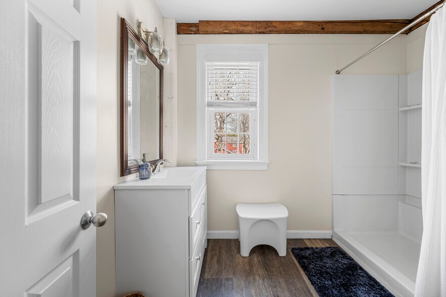 More Photos Of 3-5 Union St, Kennebunkport Storefront Retail Office For Sale