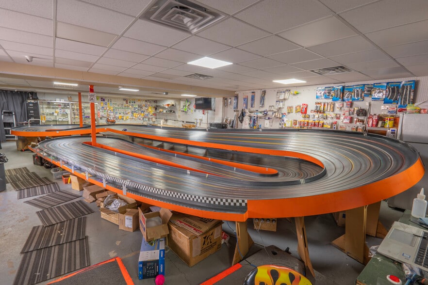 More Photos Of 1012 McBride Ave, Woodland Park Freestanding For Sale