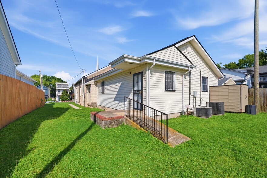 More Photos Of 1716 5th Ave N, Nashville Religious Facility For Lease