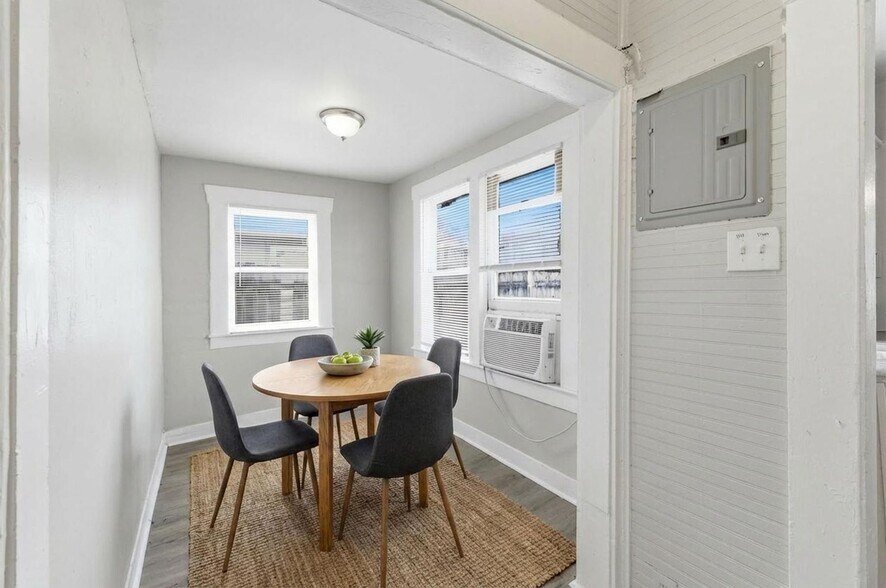 More Photos Of 214 E Huff Ave, San Antonio Apartments For Sale