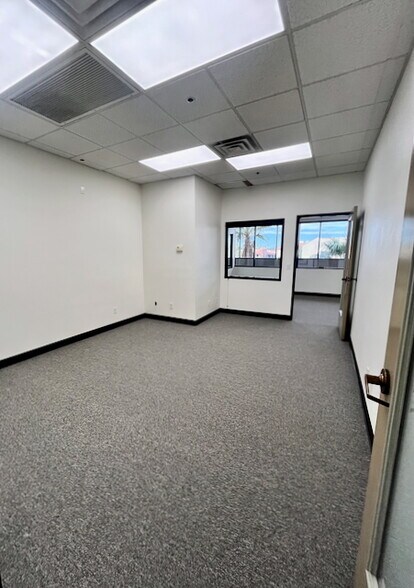 More Photos Of 6431 W Sahara Ave, Las Vegas Loft Creative Space For Lease