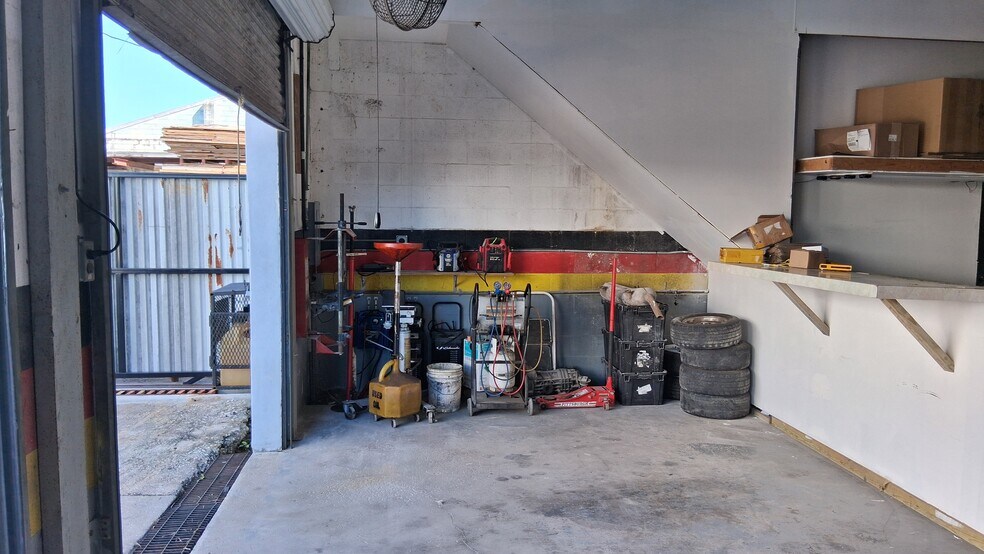 More Photos Of 602 24th St S, Saint Petersburg Unknown For Lease