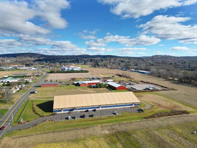 More Photos Of 55 Lower Butcher Rd, Ellington Sports And Entertainment For Sale