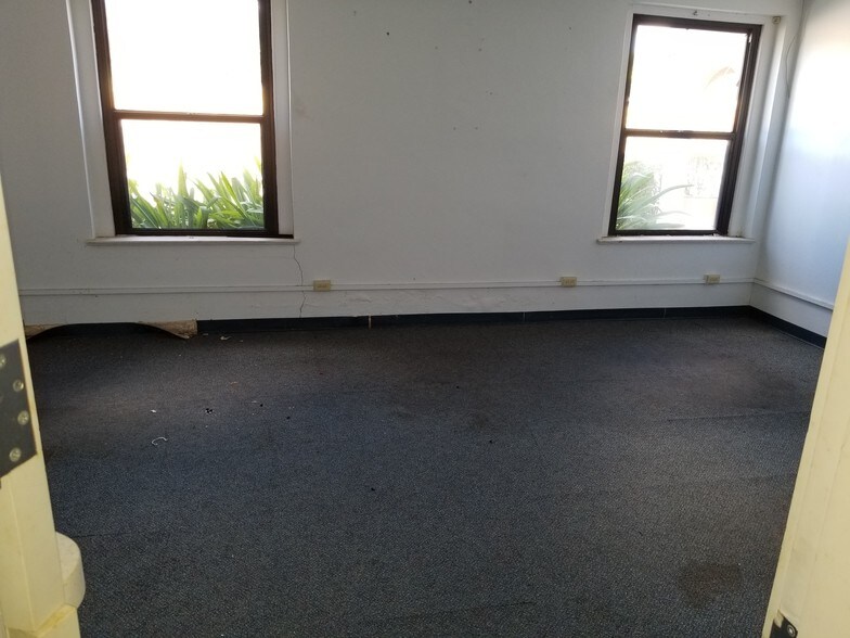More Photos Of 3250 Sidney Brooks St, San Antonio Medical For Sale