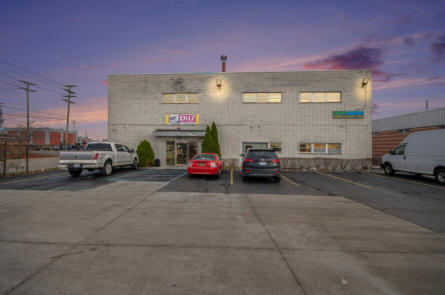 More Photos Of 25315 Kean St, Dearborn Industrial For Lease