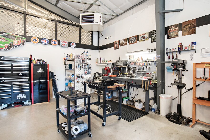 More Photos Of 2222 Mustang Dr, Silt Industrial For Lease