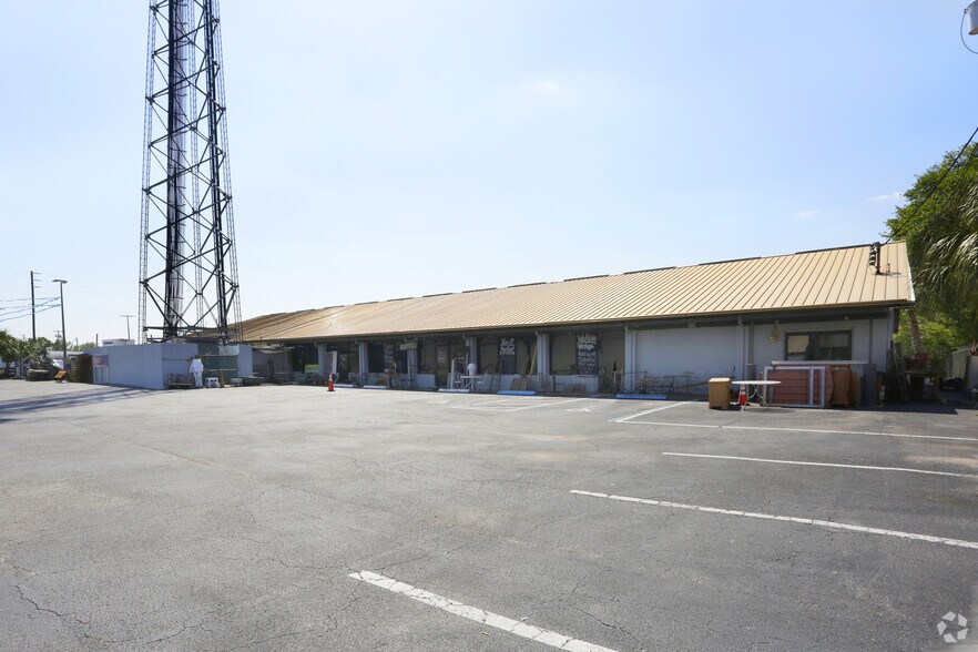 More Photos Of 709 N Park Rd, Plant City Office For Lease