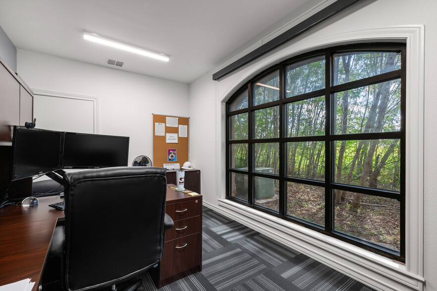 More Photos Of 1906 E Tyler Ave, Harlingen Loft Creative Space For Sale