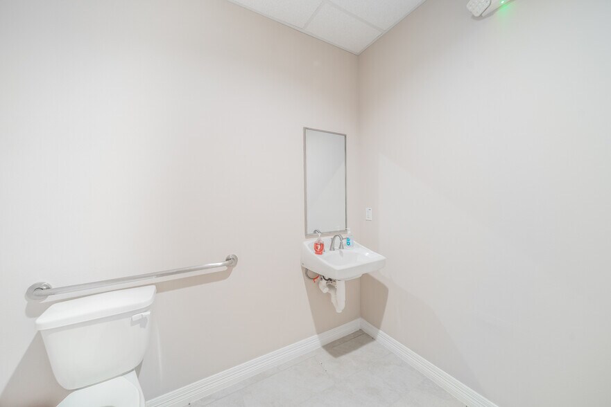 More Photos Of 16310 State Highway 249, Houston Office For Sale