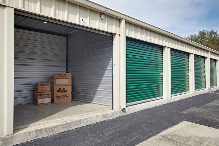 More Photos Of 29620 W IH-10, Boerne Self Storage For Lease