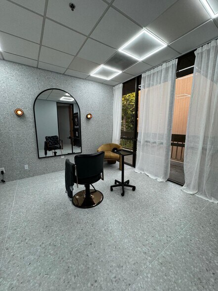 More Photos Of 1601 Dove St, Newport Beach Medical For Lease