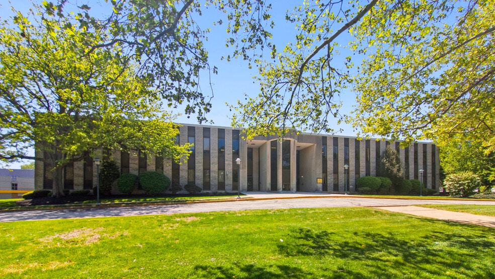 More Photos Of 1300 W Godfrey Ave, Philadelphia Specialty For Sale