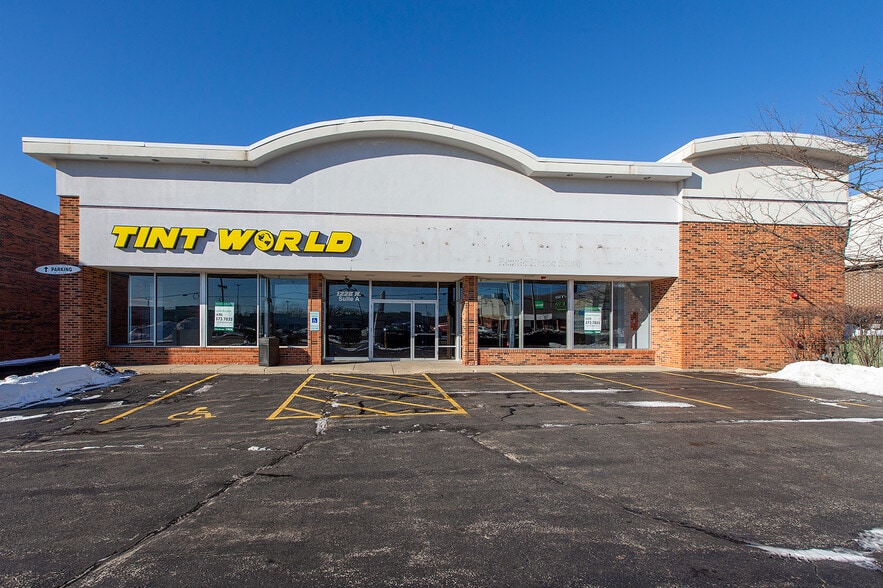 More Photos Of 1228 N Roselle Rd, Schaumburg Freestanding For Sale