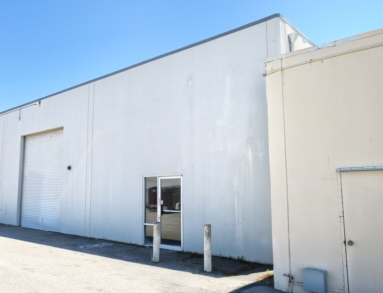 More Photos Of 20-24 Mark Dr, San Rafael Manufacturing For Lease