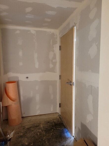 More Photos Of 3451 College Rd, Fairbanks General Retail For Sale