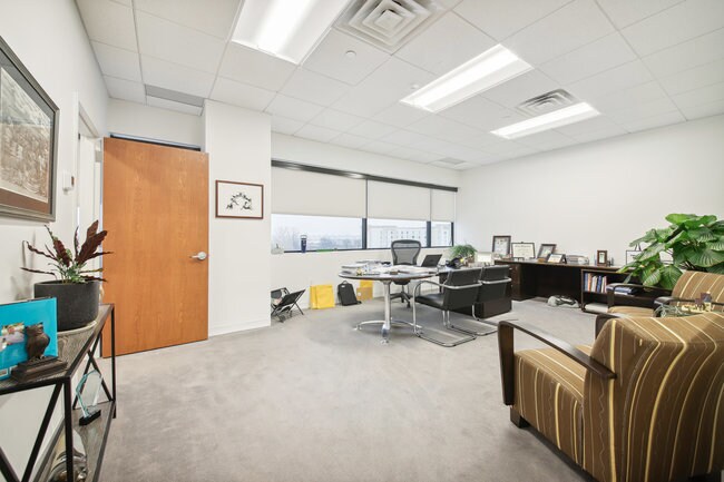 More Photos Of 1150 South Ave, Staten Island Office For Lease