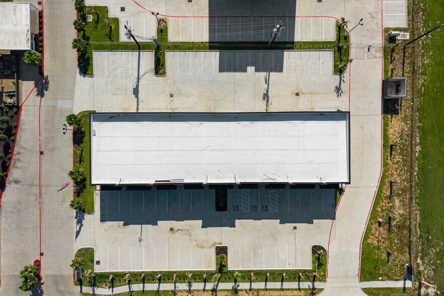 More Photos Of 1247 S 13th St, La Porte General Retail For Lease