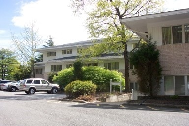 More Photos Of 353 Veterans Memorial Hwy, Commack Medical For Lease