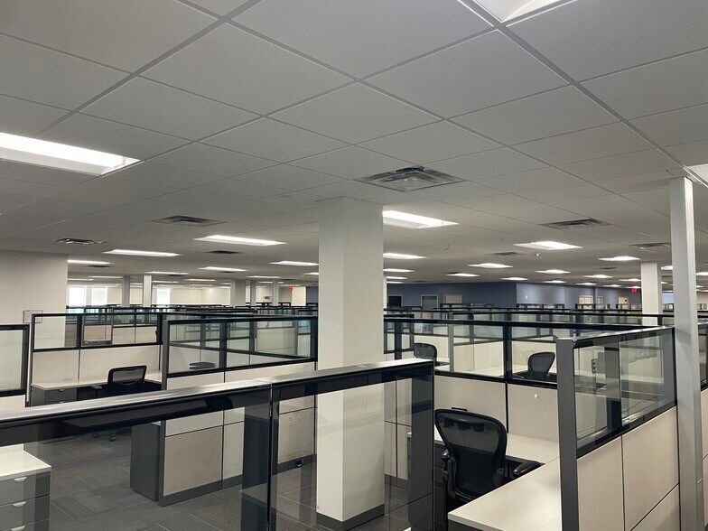 More Photos Of 8267 Elmbrook Dr, Dallas Office For Lease