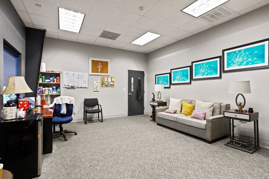 More Photos Of 340 Interstate Blvd, Greenville Warehouse For Sale