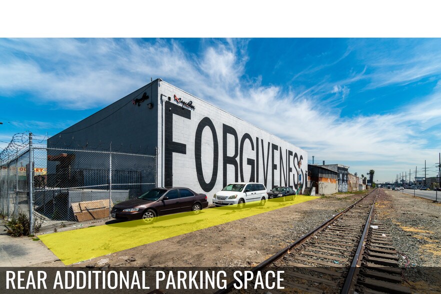 More Photos Of 5800 S Hoover St, Los Angeles Warehouse For Sale