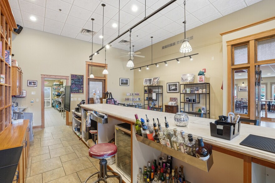 More Photos Of 116 W Main St, West Branch General Retail For Sale