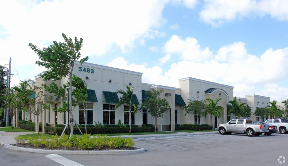 More Photos Of 5493 Wiles Rd, Coconut Creek Office For Lease