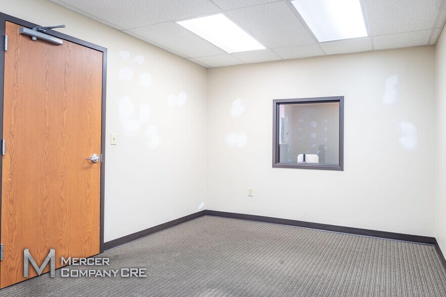 More Photos Of 3613-3621 S Moulton Dr, Oklahoma City Service For Lease