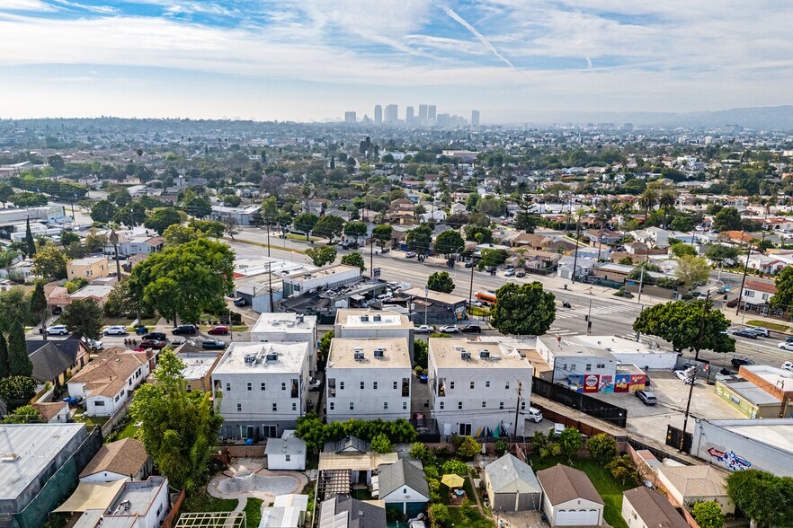 More Photos Of 1818 Thurman Ave, Los Angeles Apartments For Sale