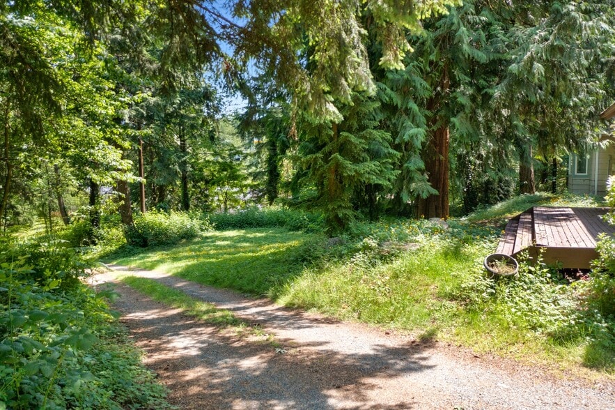 More Photos Of 1700 Magnolia Rd, Lynnwood Land For Sale