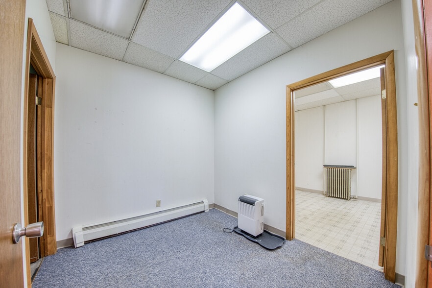 More Photos Of 5614 Verona Rd, Verona Office Residential For Sale