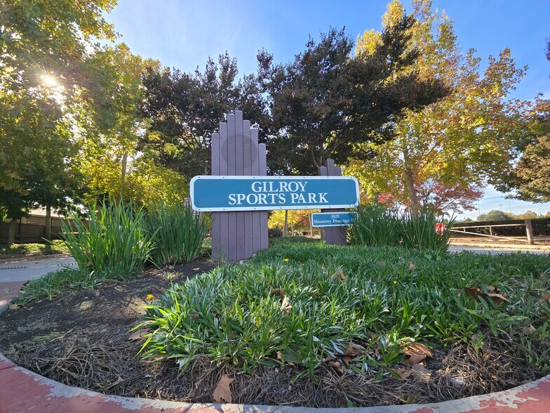 More Photos Of 5985 Monterey Frontage Rd, Gilroy Land For Sale