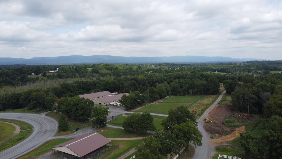 More Photos Of 261 Bullville Rd, Montgomery Horse Stables For Sale