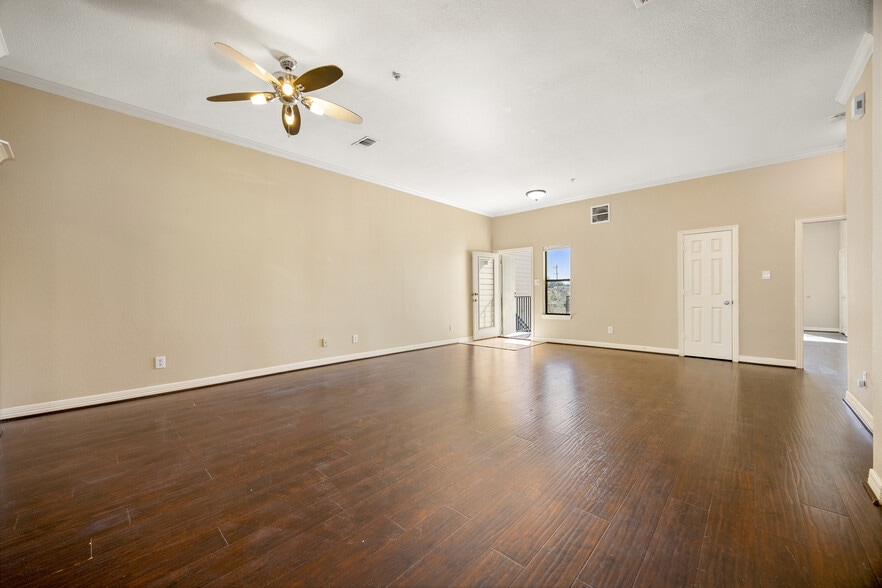 More Photos Of 12989 Bellaire Blvd, Houston Storefront For Sale