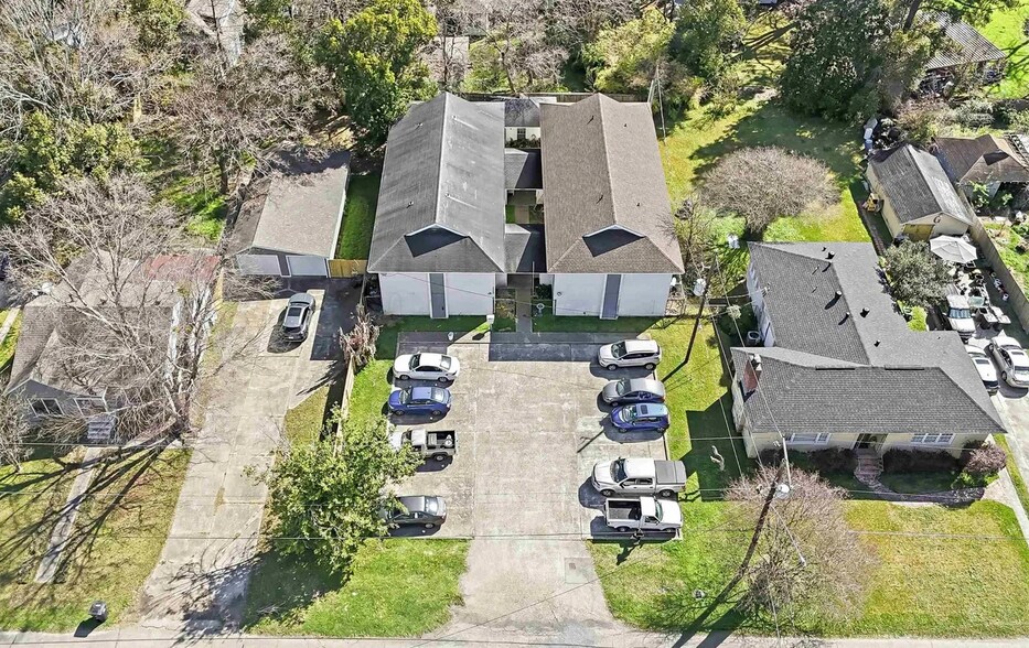 Primary Photo Of 317 East Dr, Baton Rouge Apartments For Sale