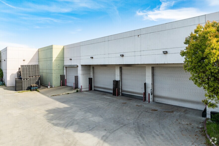 More Photos Of 17501 E Rowland St, City of Industry Warehouse For Lease