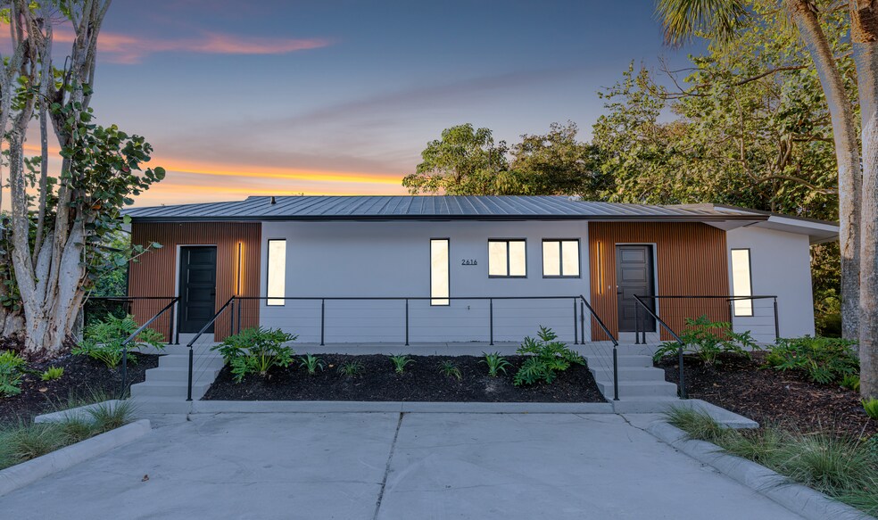 More Photos Of 2616 Lakeview Dr, Naples Apartments For Sale