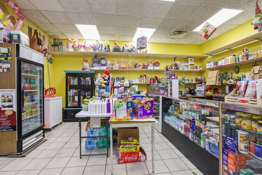 More Photos Of , Minneapolis General Retail For Sale