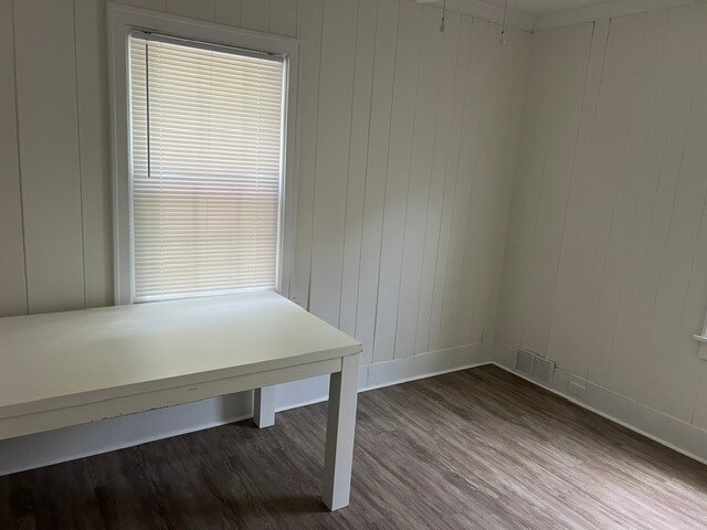 More Photos Of 636 Statesville Blvd, Salisbury Office For Sale