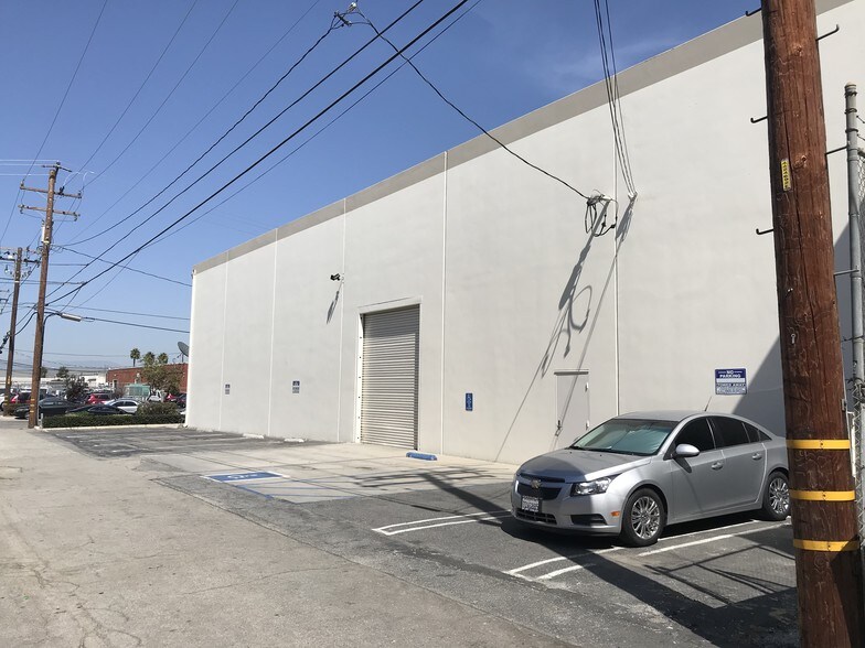 More Photos Of 3430 E Airport Way, Long Beach Warehouse For Lease