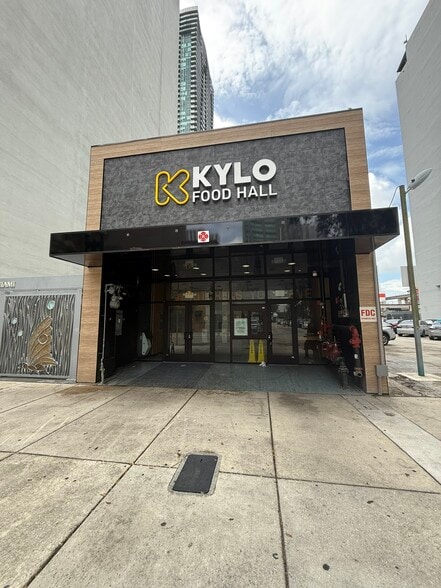 Primary Photo Of 50 W Flagler St, Miami Fast Food For Lease